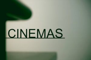 Films that are generated by artificial intelligence are causing controversy in the film industry.